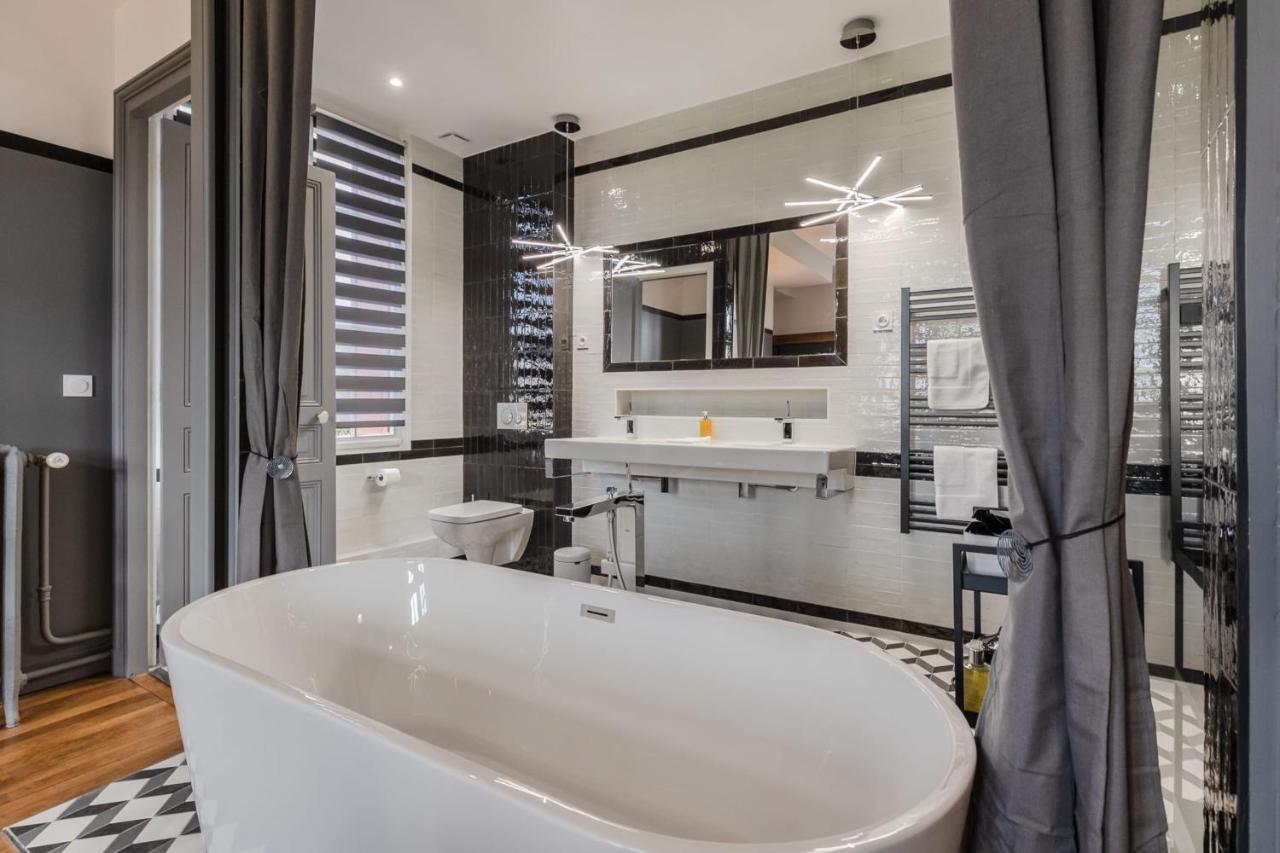 Le Manoir Des Embruns 14P - Location N1- Terrace- Public Parking 2 Min Villa Honfleur Eksteriør billede
